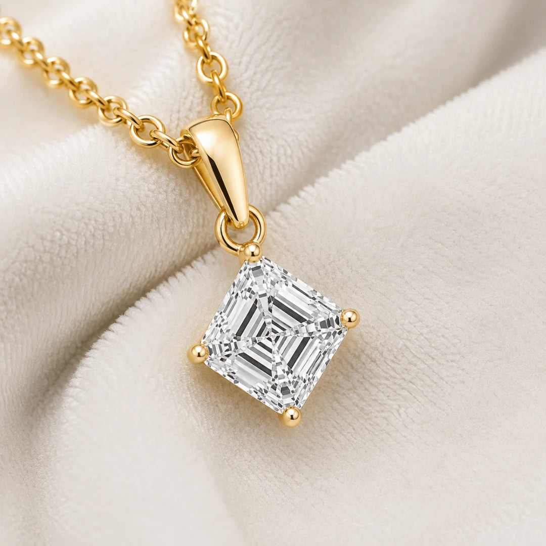 Lab-Grown Diamond Bible Necklace - Square Emerald