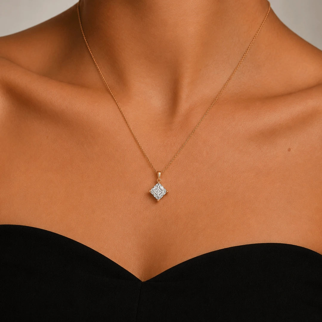 Lab-Grown Diamond Bible Necklace - Square Emerald