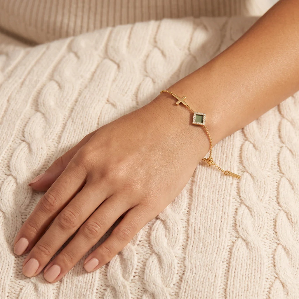 The Cross Bracelet