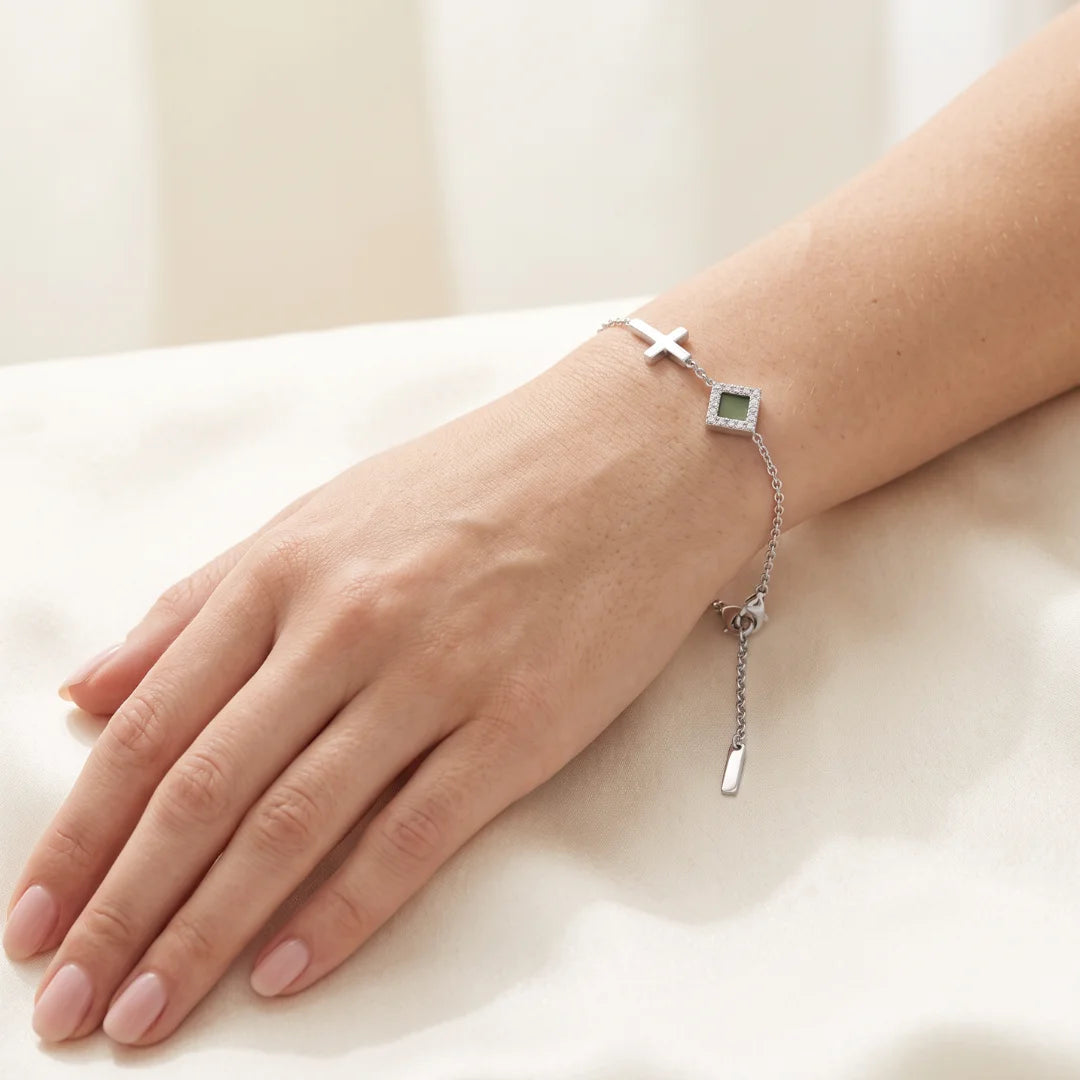 The Cross Bracelet