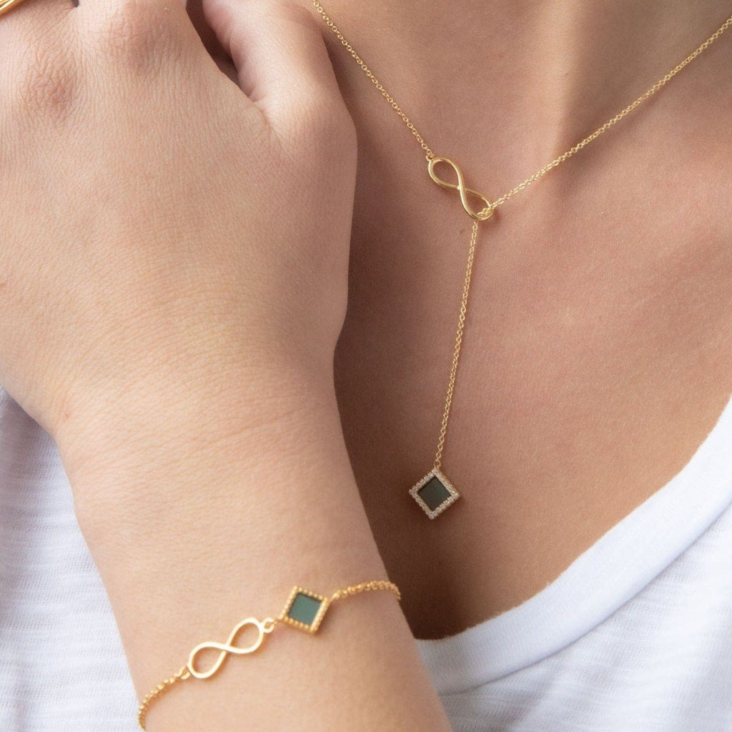 Infinity set for Her