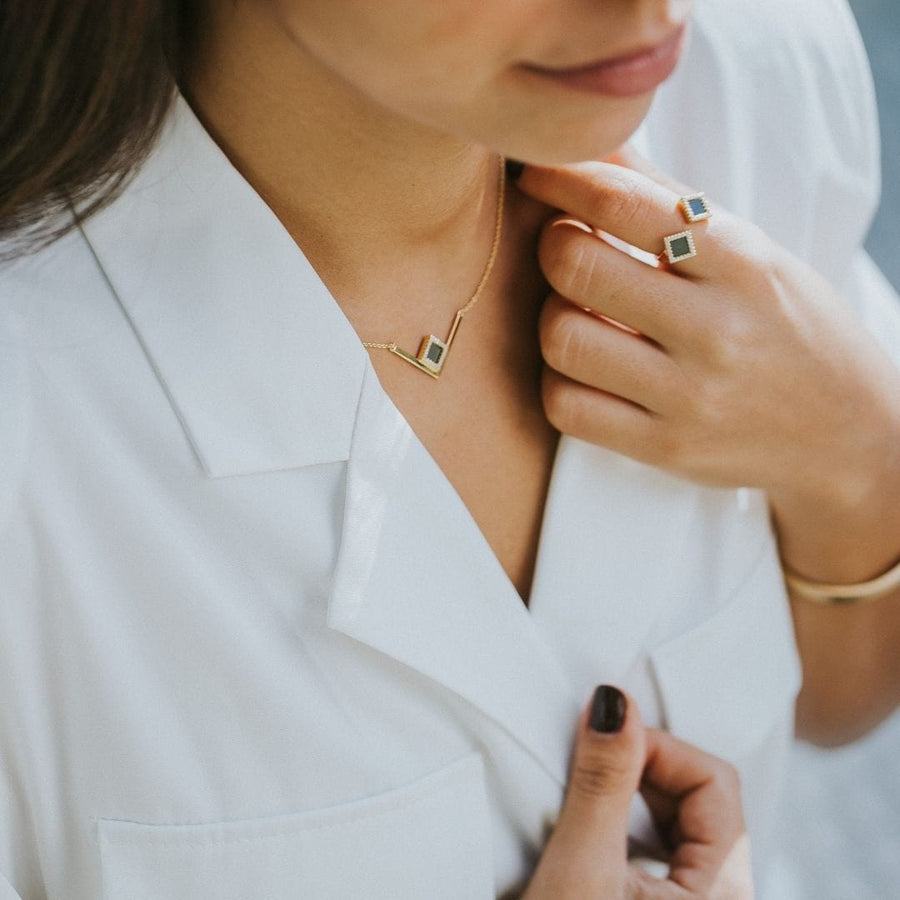 Solid Gold V Shiny Necklace