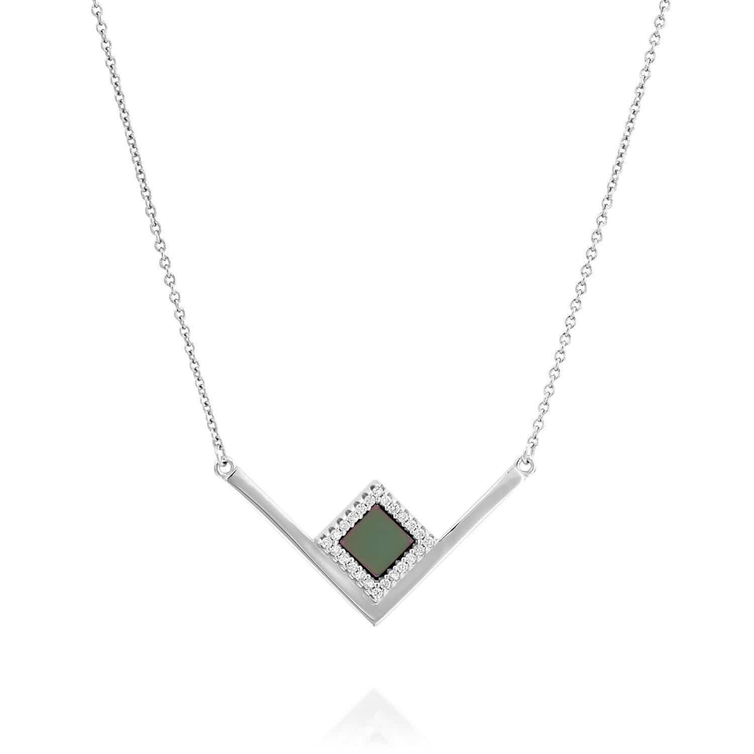 14k Solid Gold V Shiny Necklace
